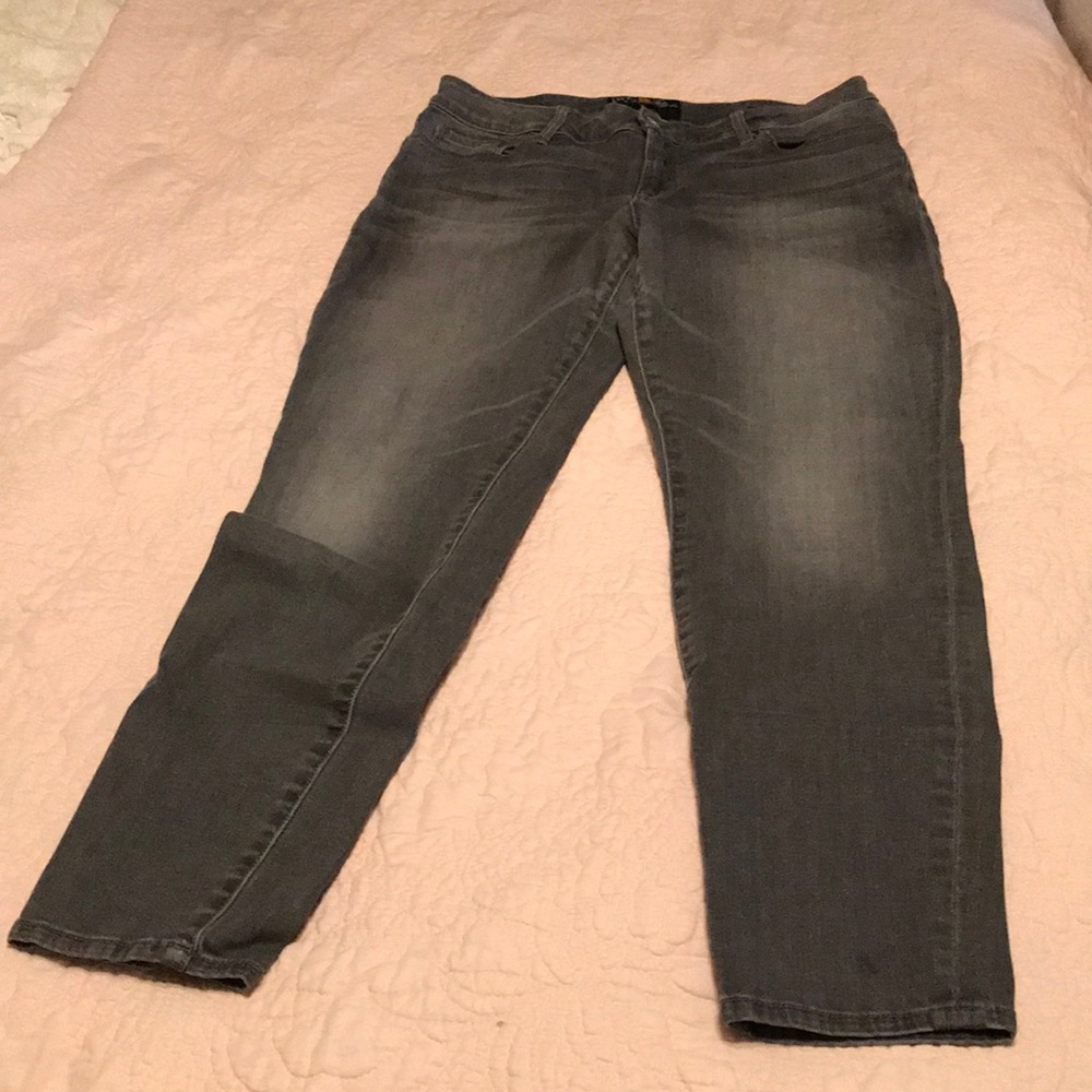 Grey skinny jeans
